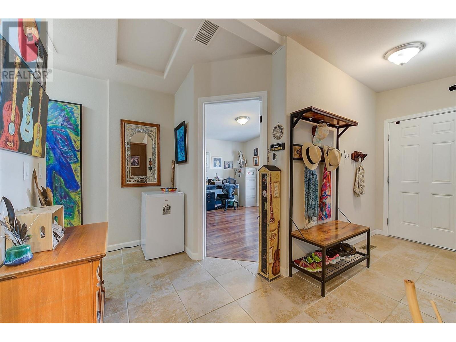 512 2440 Old Okanagan Highway, Westbank