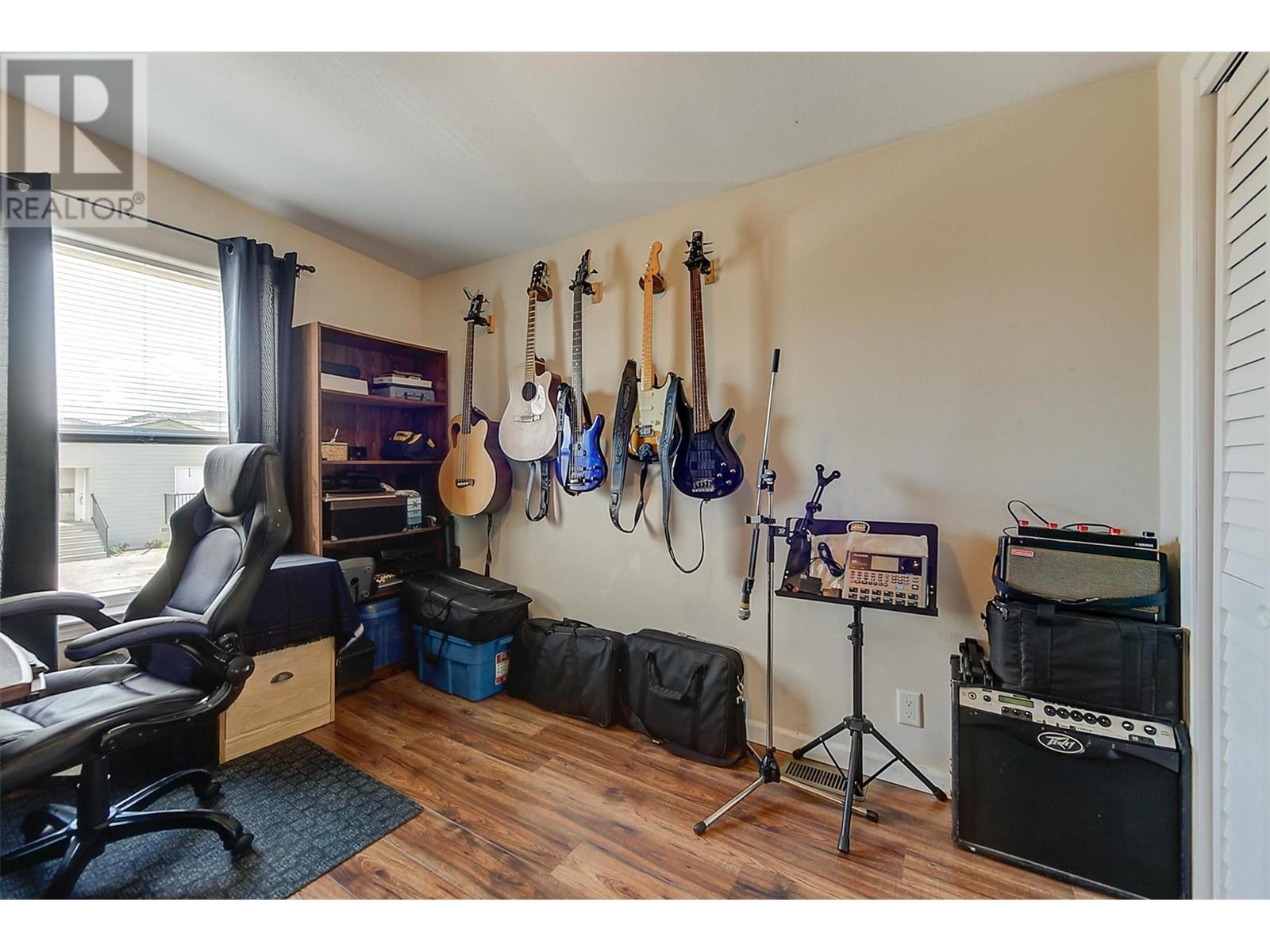 512 2440 Old Okanagan Highway, Westbank