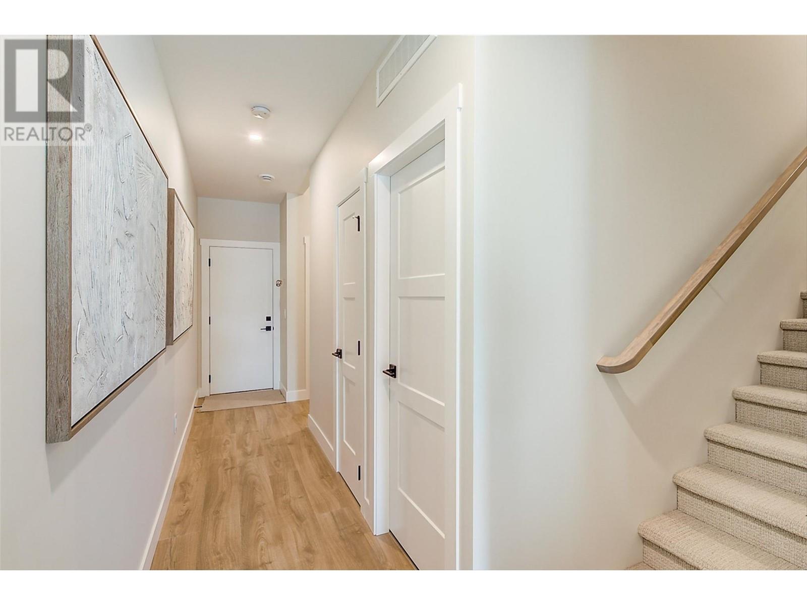 1 732 Coopland Crescent, Kelowna