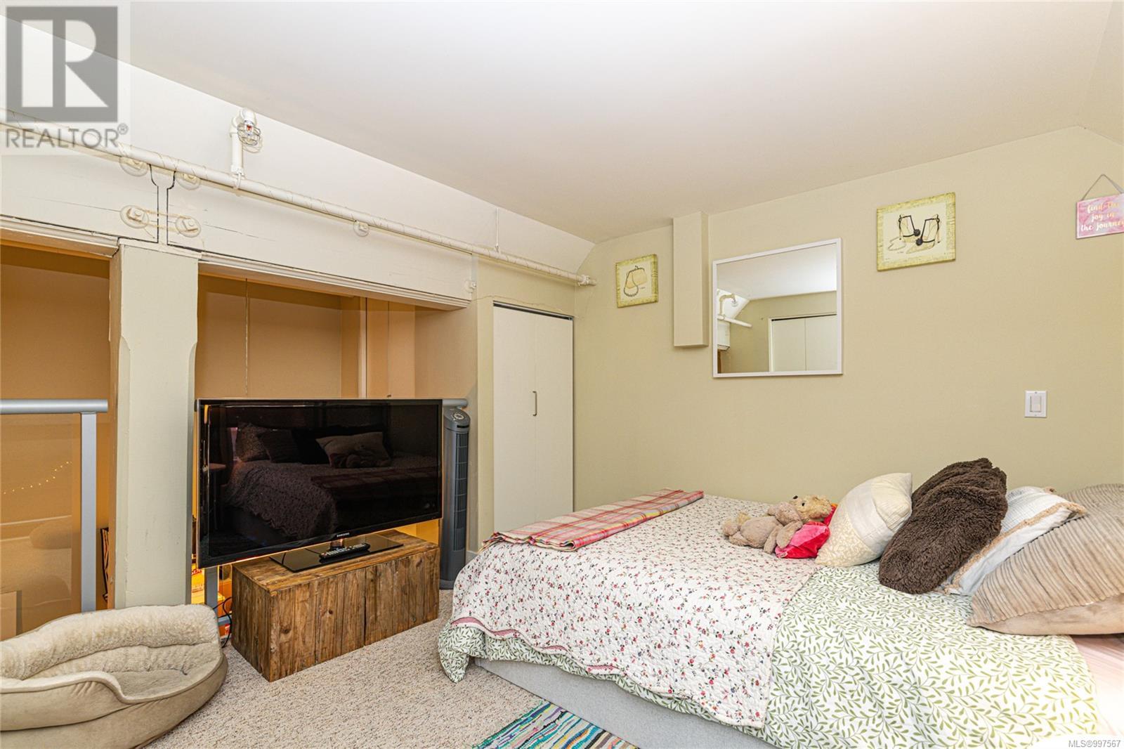 Photo 12 of 212 524 Yates St, Victoria BC