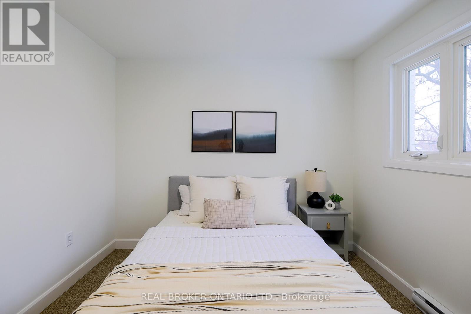 Photo 14 of 412 Main St Street E, Merrickvillewolford ON