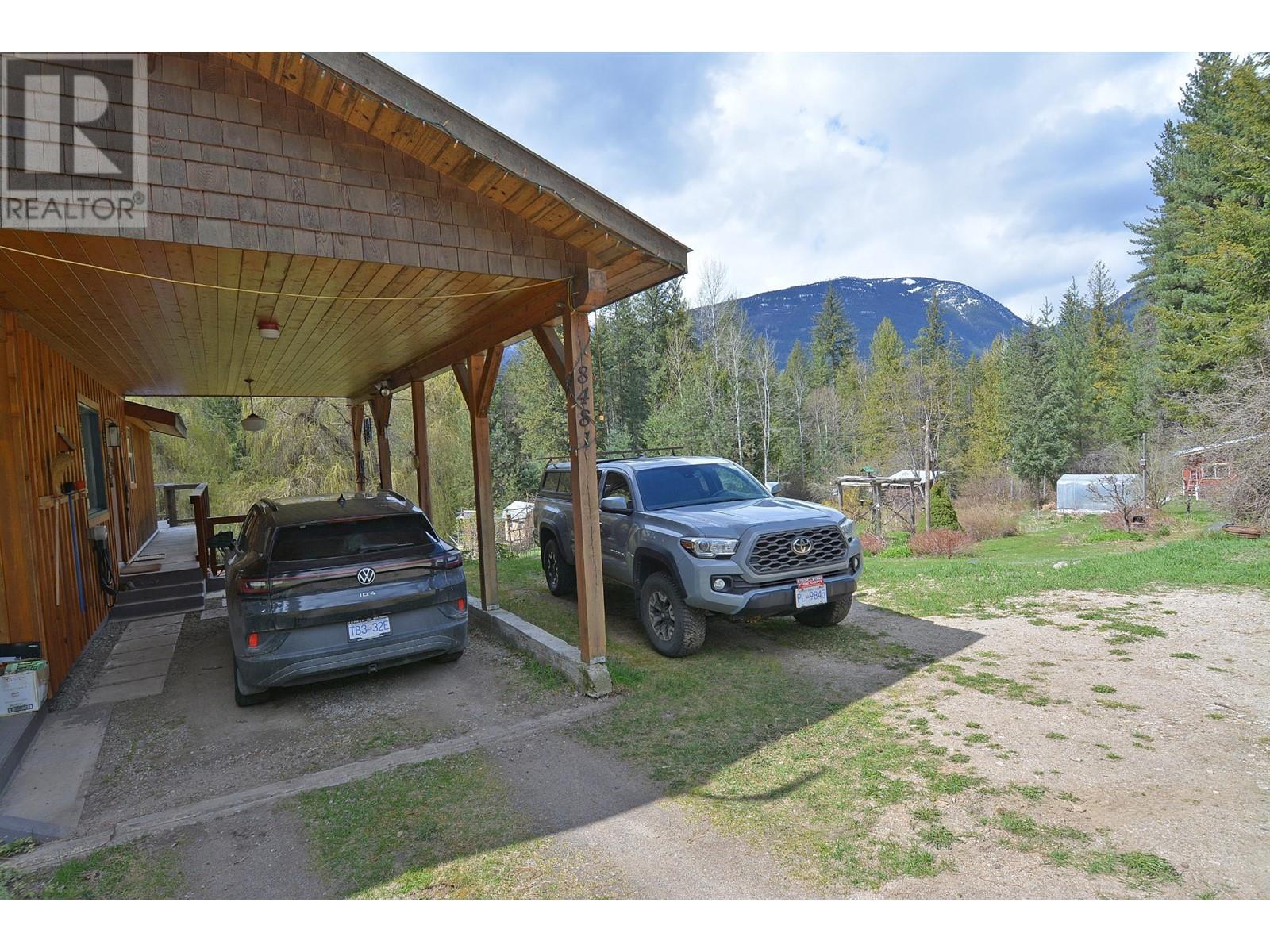 Photo 44 of 8481 6 Highway, Slocan BC