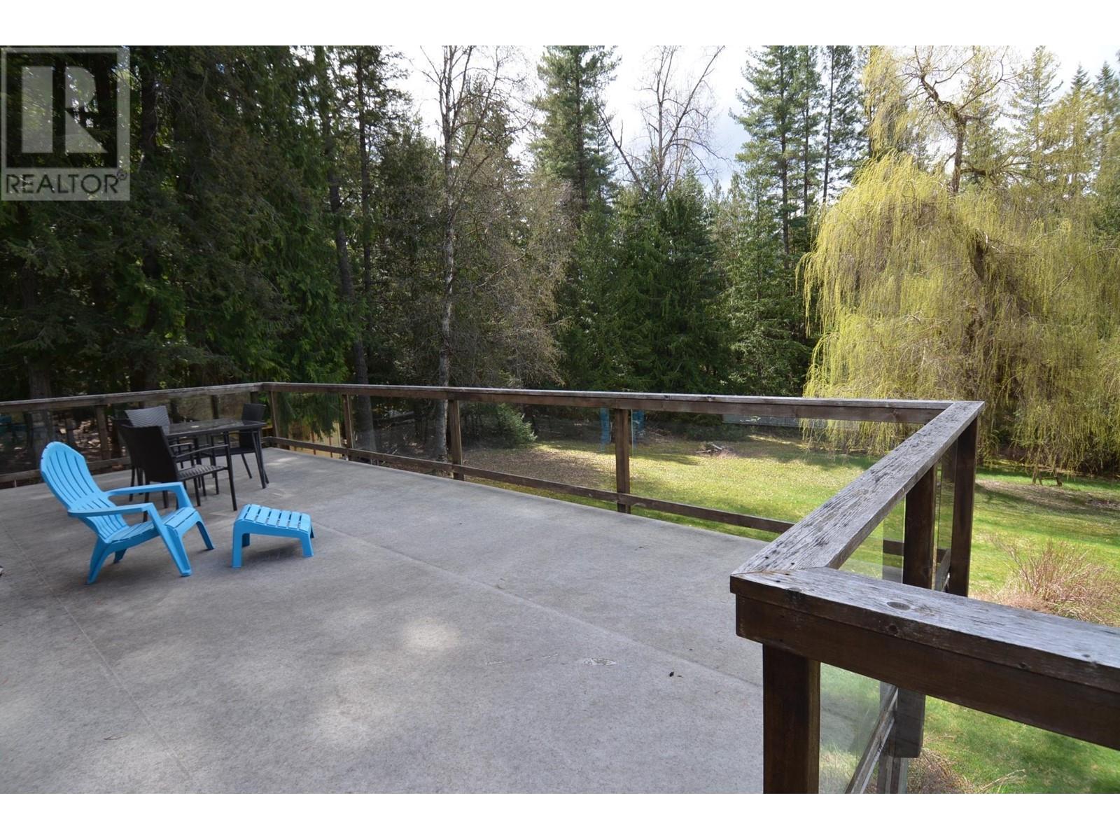Photo 21 of 8481 6 Highway, Slocan BC