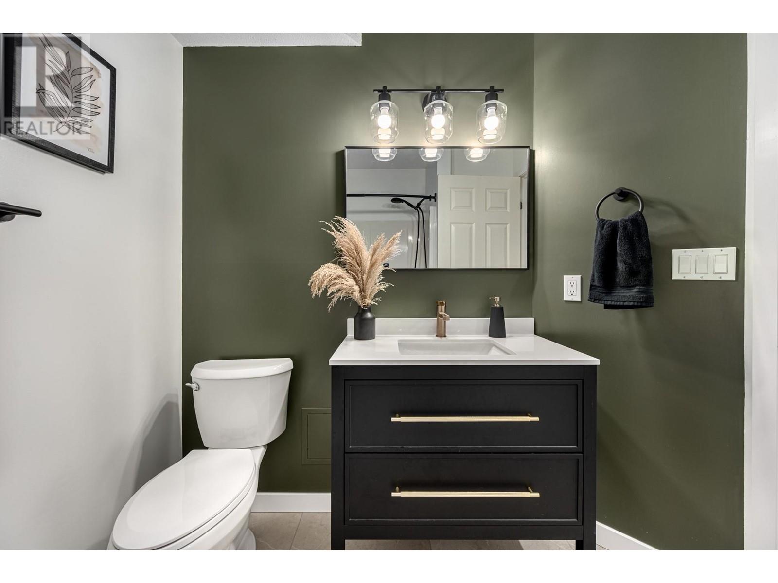 #8 1775 MCKINLEY COURT - Image 27