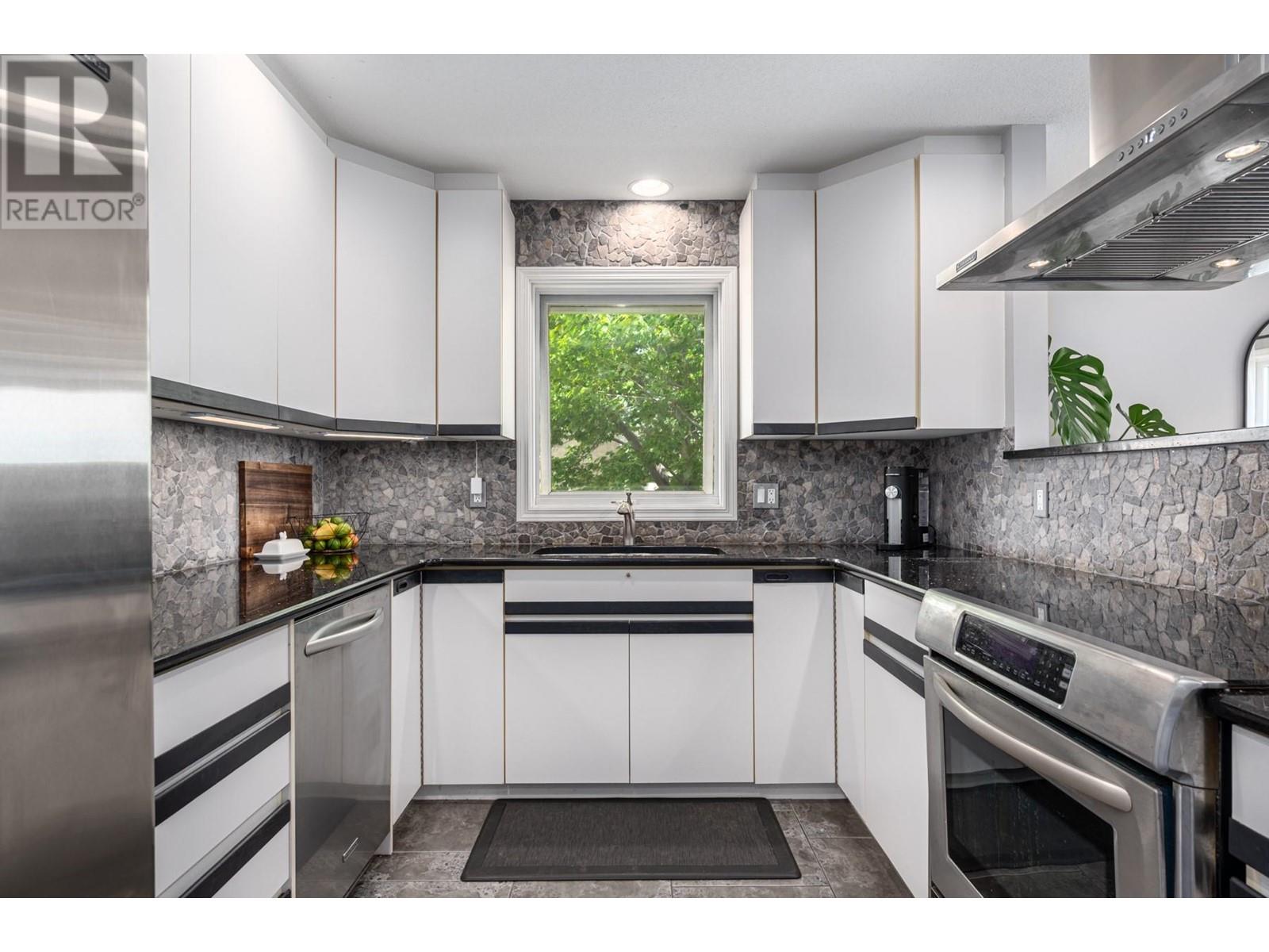 #8 1775 MCKINLEY COURT - Image 5