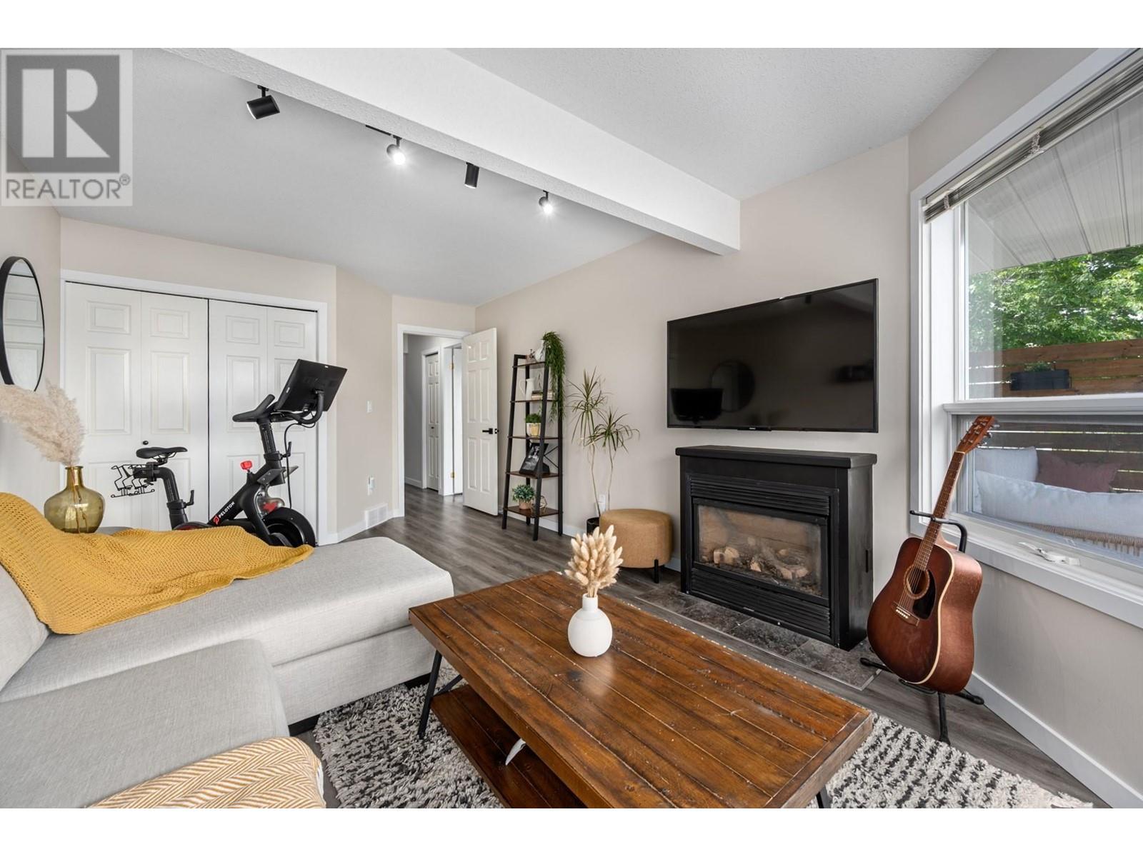 #8 1775 MCKINLEY COURT - Image 24