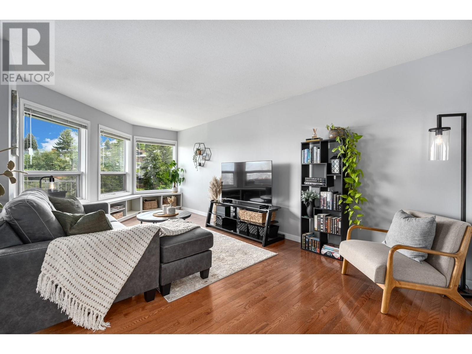 #8 1775 MCKINLEY COURT - Image 2