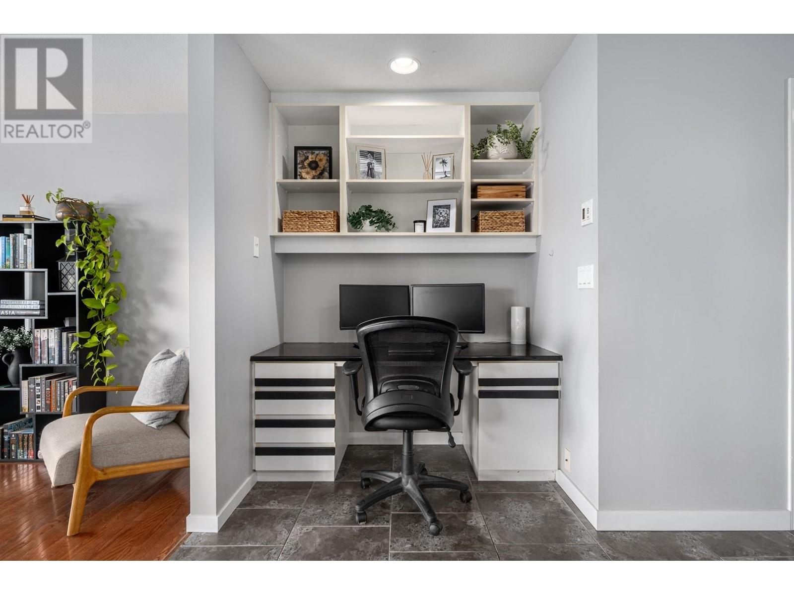 #8 1775 MCKINLEY COURT - Image 13