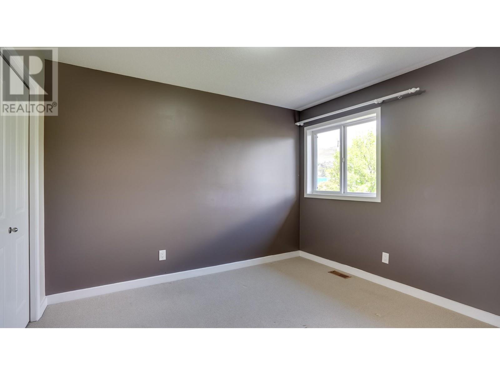 #8 5200 25 AVENUE - Image 26