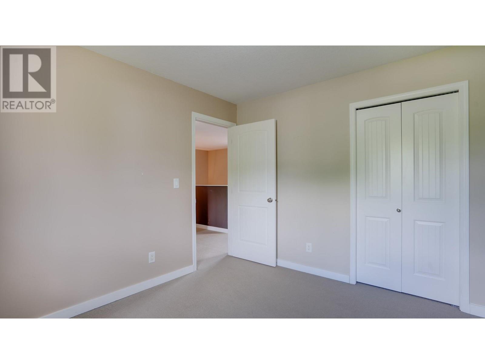 #8 5200 25 AVENUE - Image 27