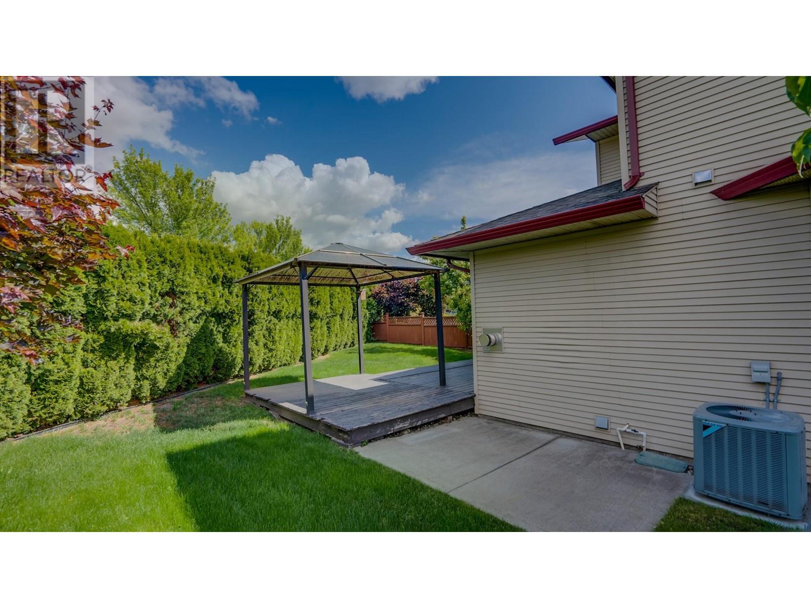 #8 5200 25 AVENUE - Image 33