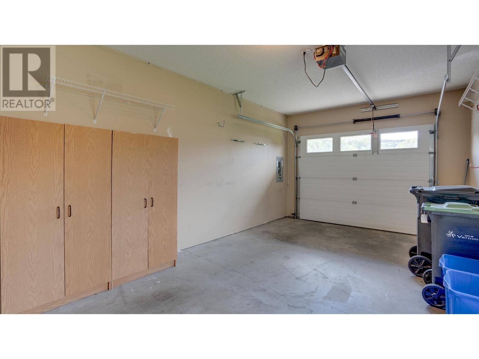 #8 5200 25 AVENUE - Image 35