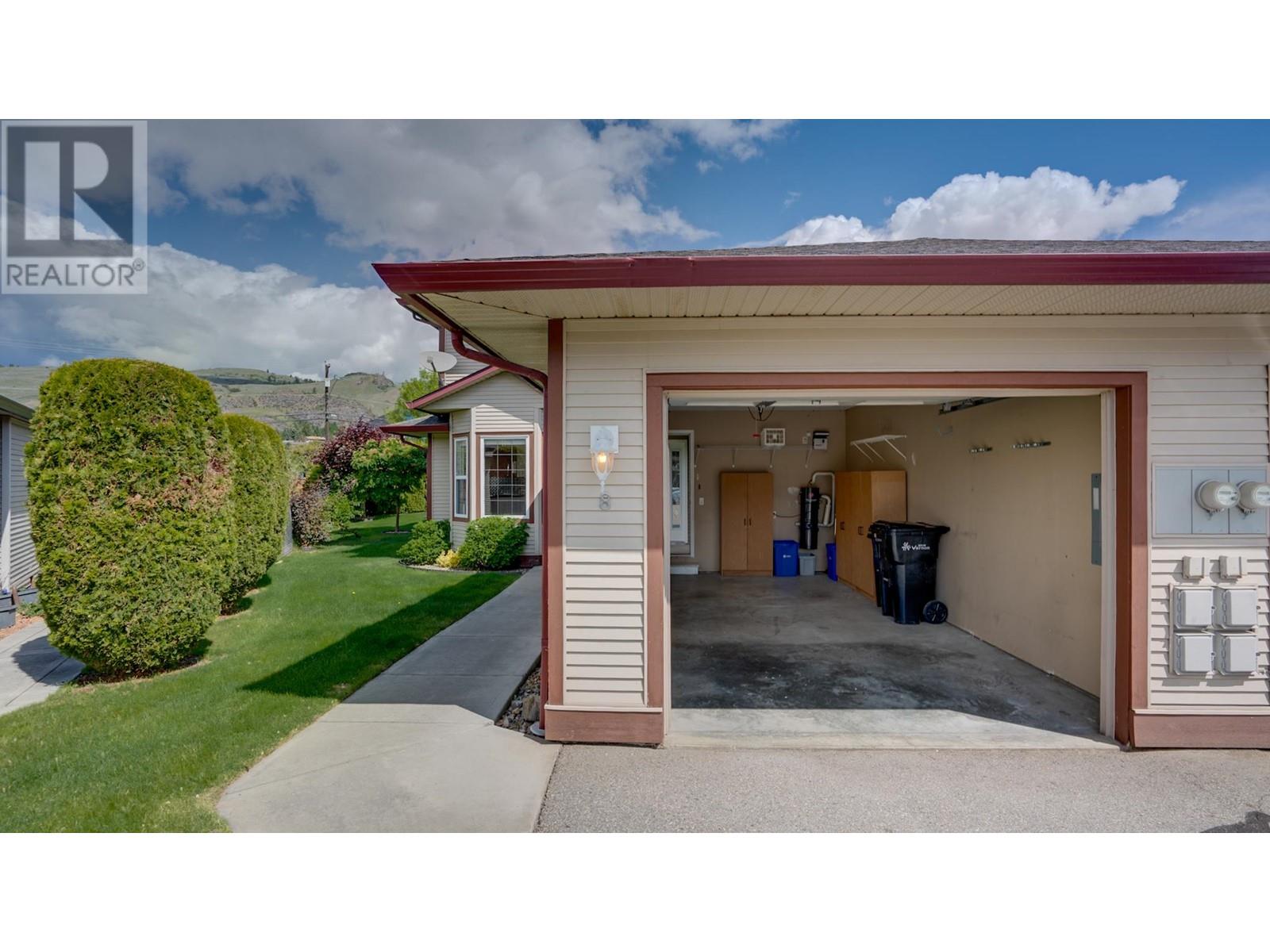 #8 5200 25 AVENUE - Image 6
