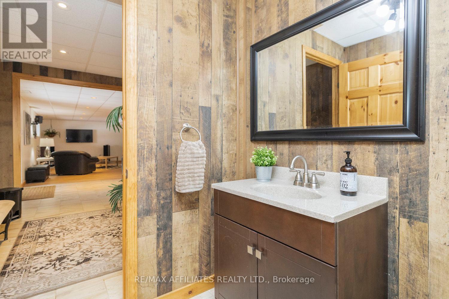Photo 23 of 122 Red Rock Bay Road, Drummond North Elmsley ON