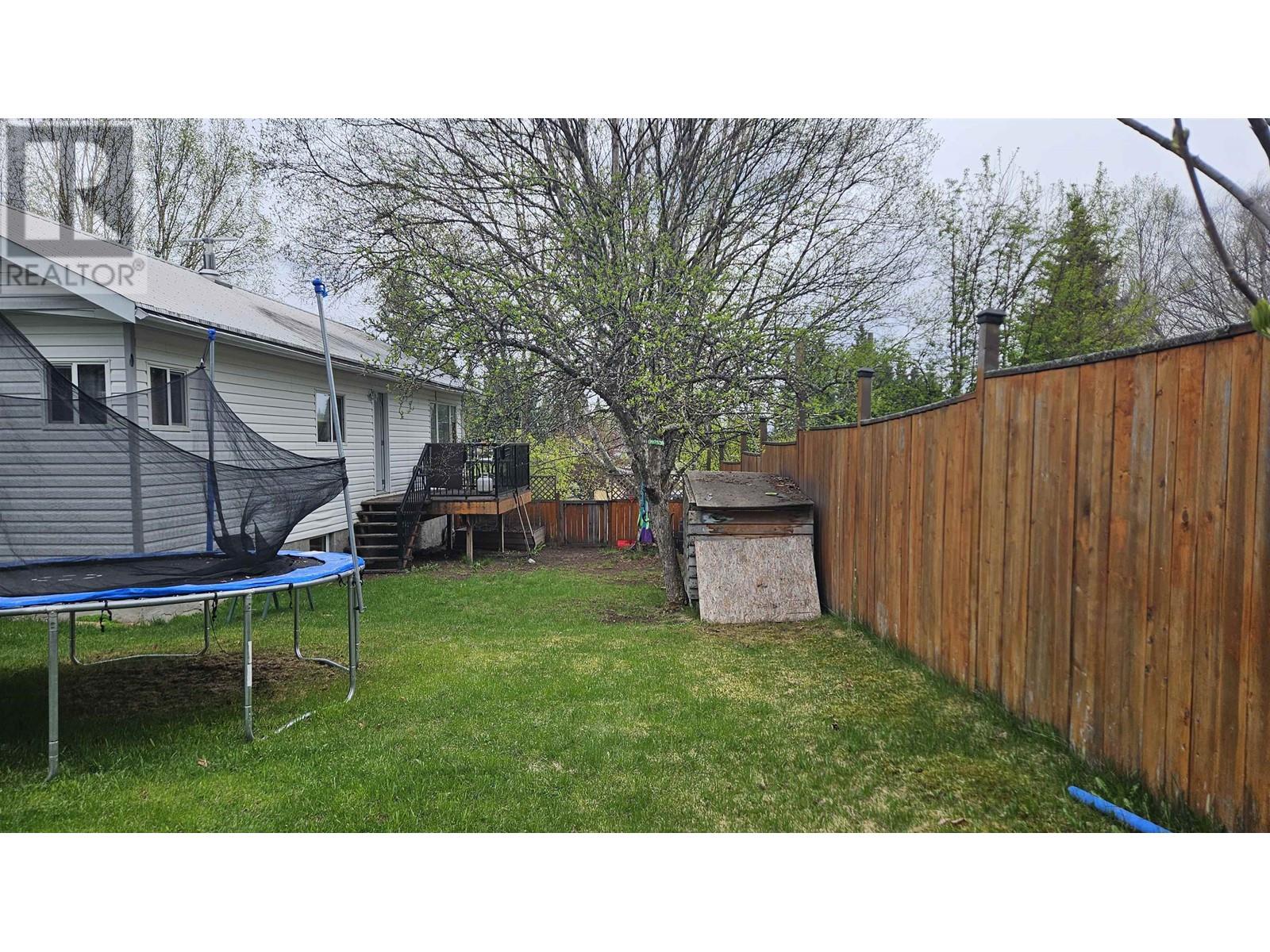 Photo 5 of 2274 Ball Place, Prince George BC