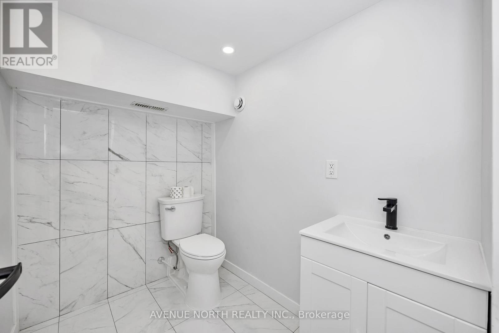 Photo 25 of 85 Holland Avenue N, Ottawa ON