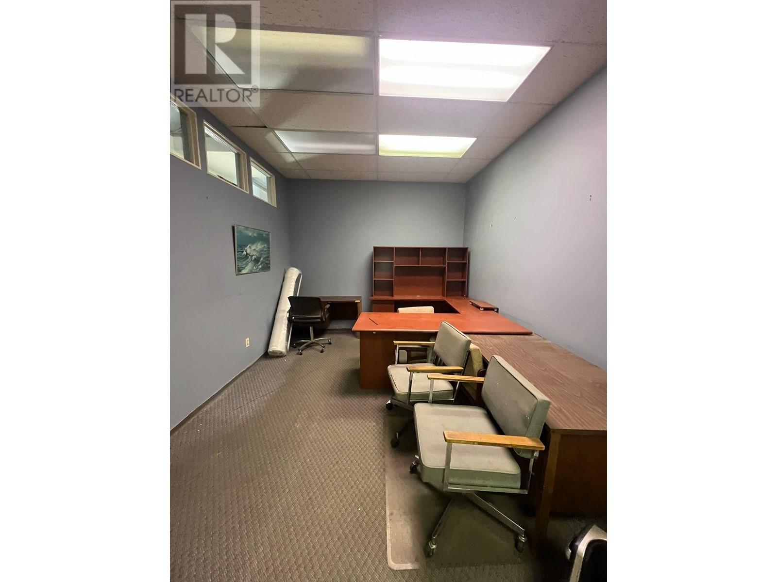 Photo 8 of 11 — 1033 3RD AVENUE · Prince George, BC