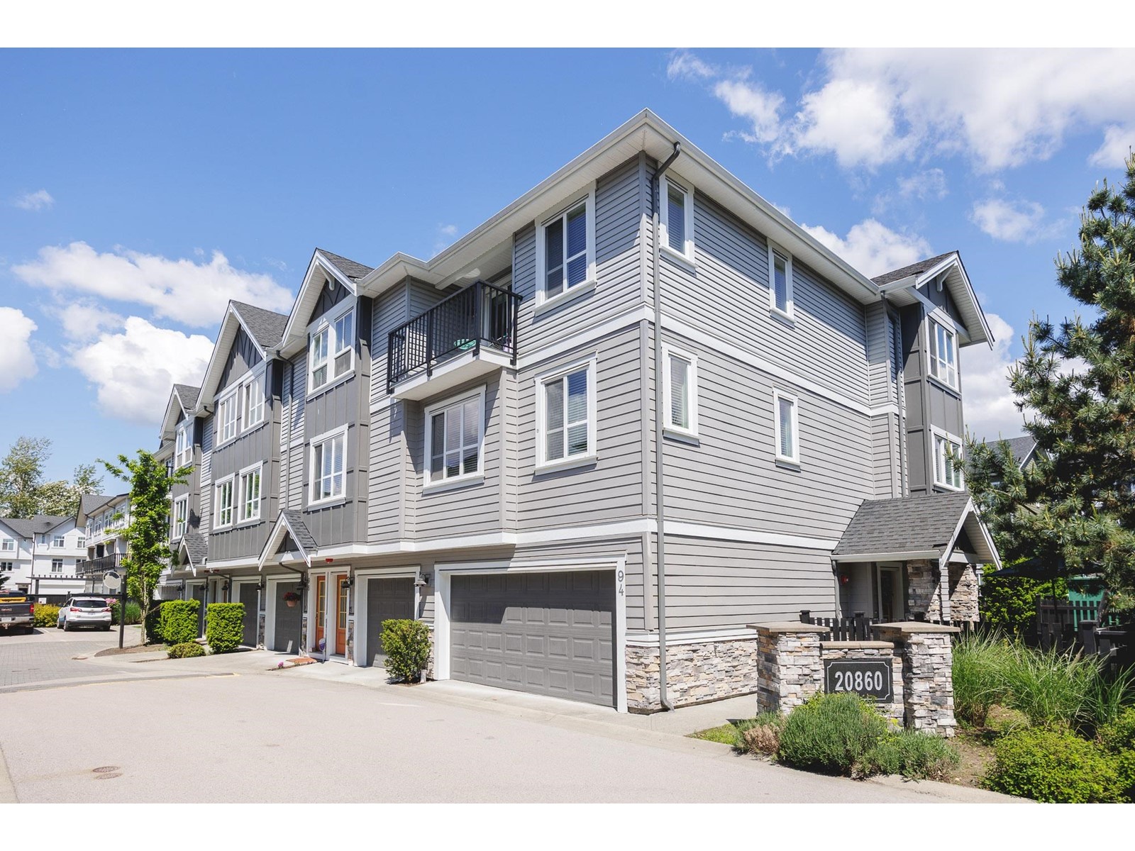 Photo 2 of 94 20860 76 Avenue, Langley BC