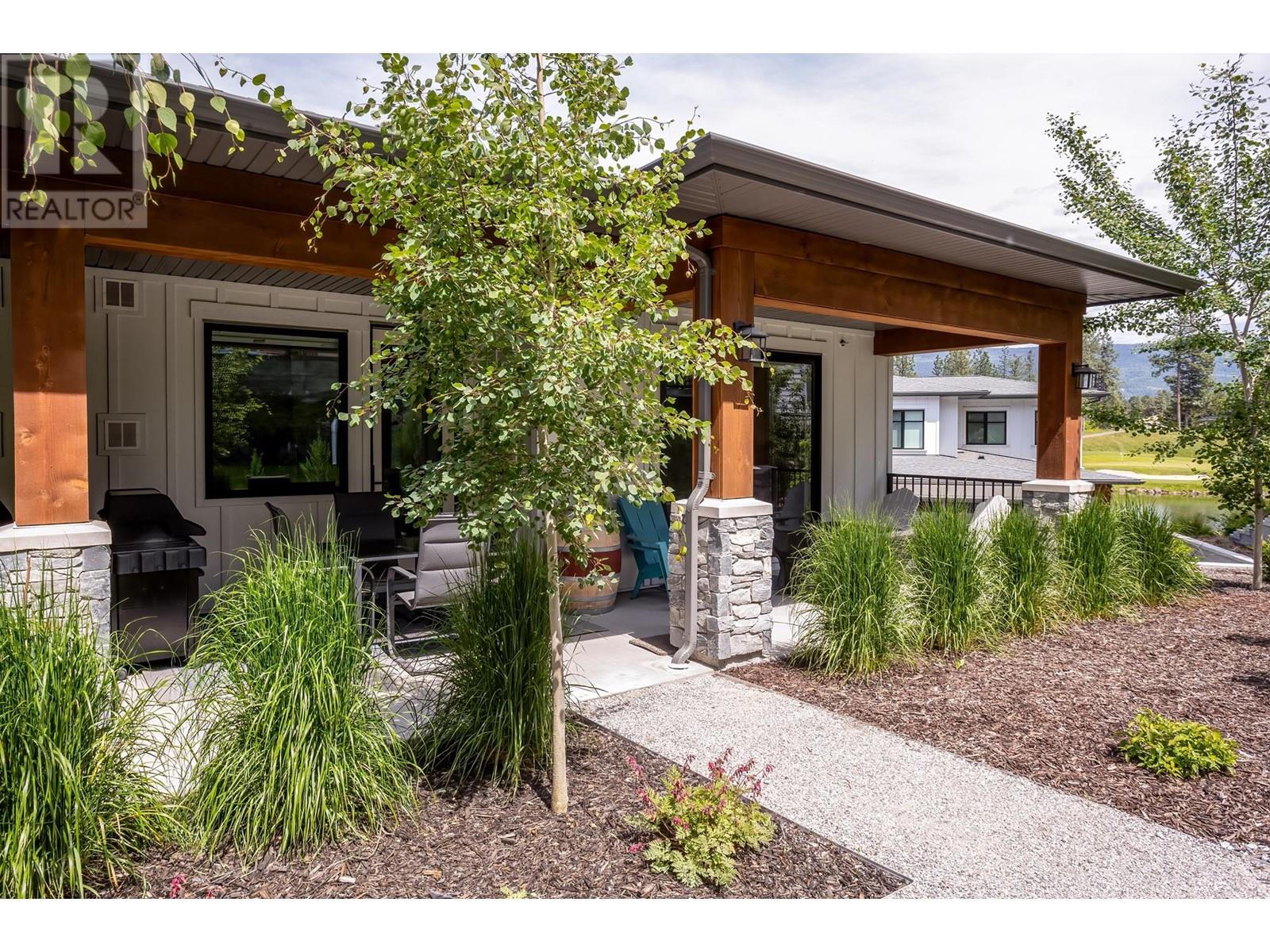 14 1979 Country Club Drive, Kelowna