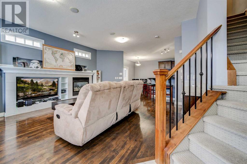 #2, 221 17 Avenue NE, Calgary, Alberta