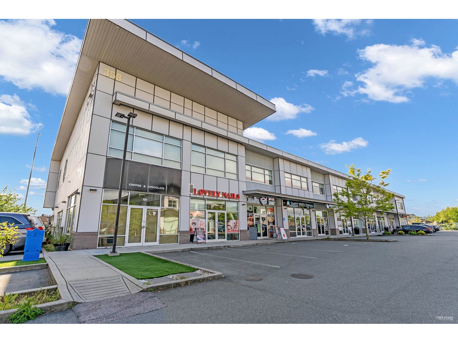 Photo 2 of 102 358 175 A Street, Surrey BC