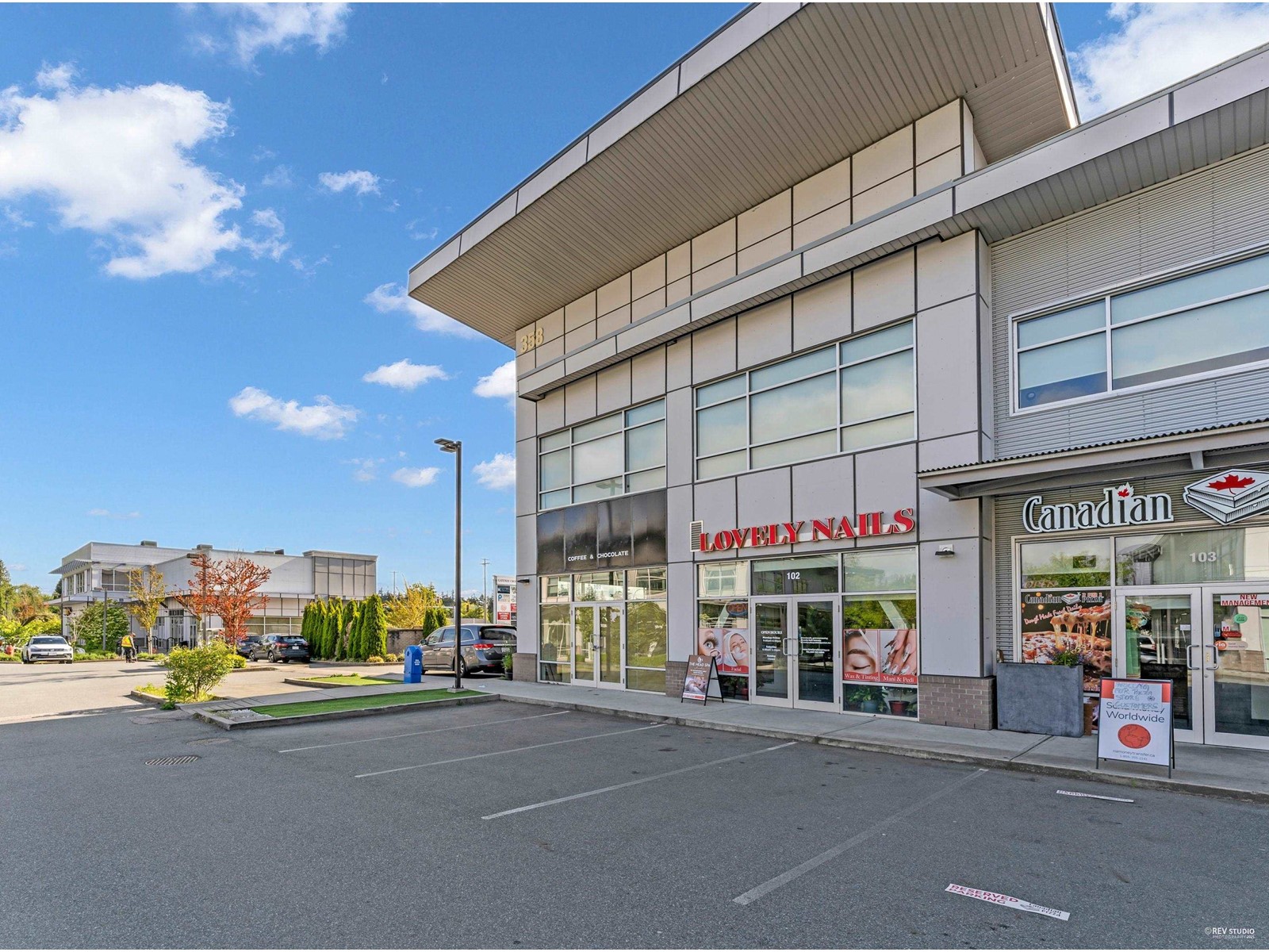 Photo 3 of 102 358 175 A Street, Surrey BC