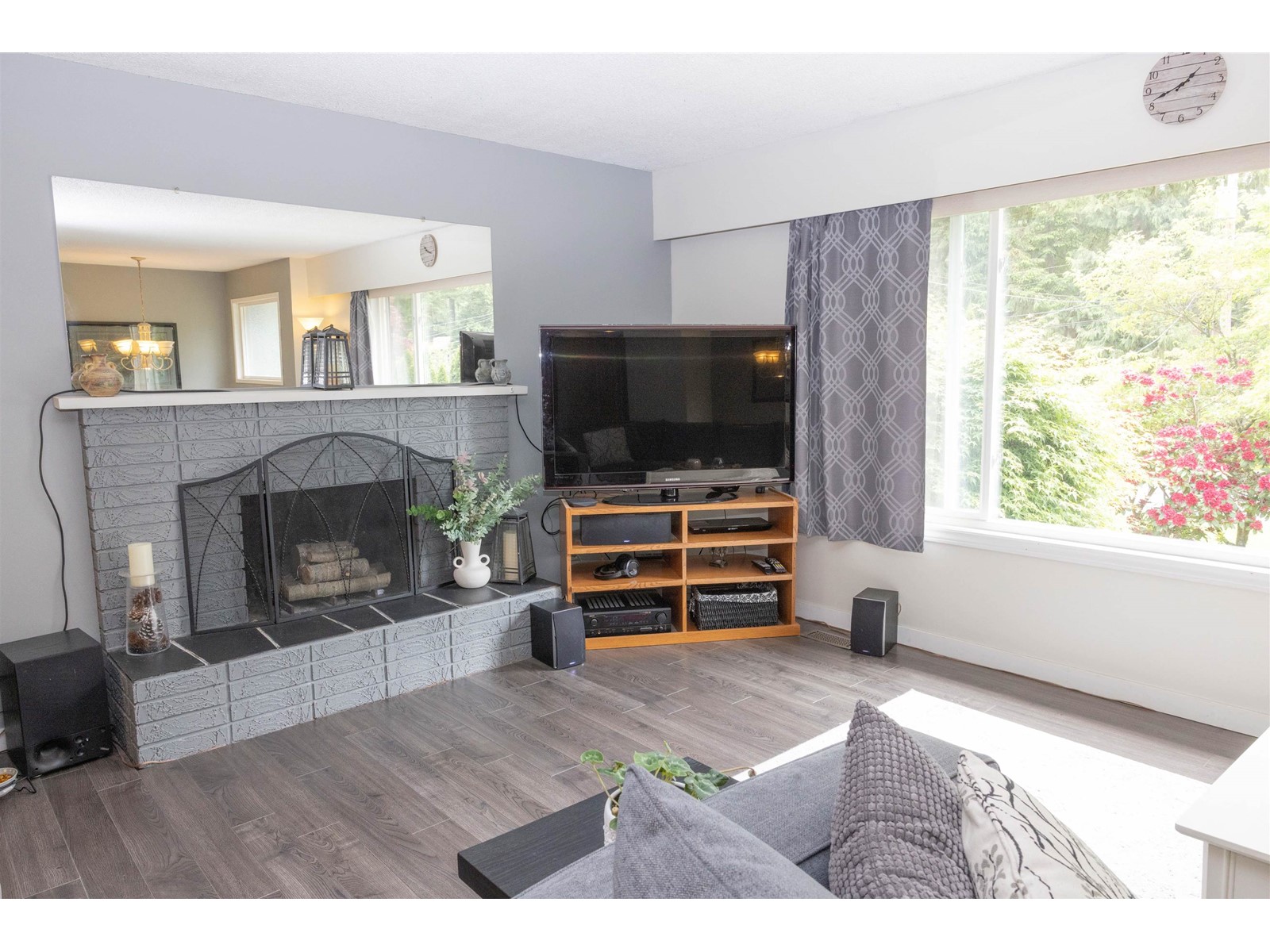 Photo 17 of 19649 41 A Avenue, Langley BC