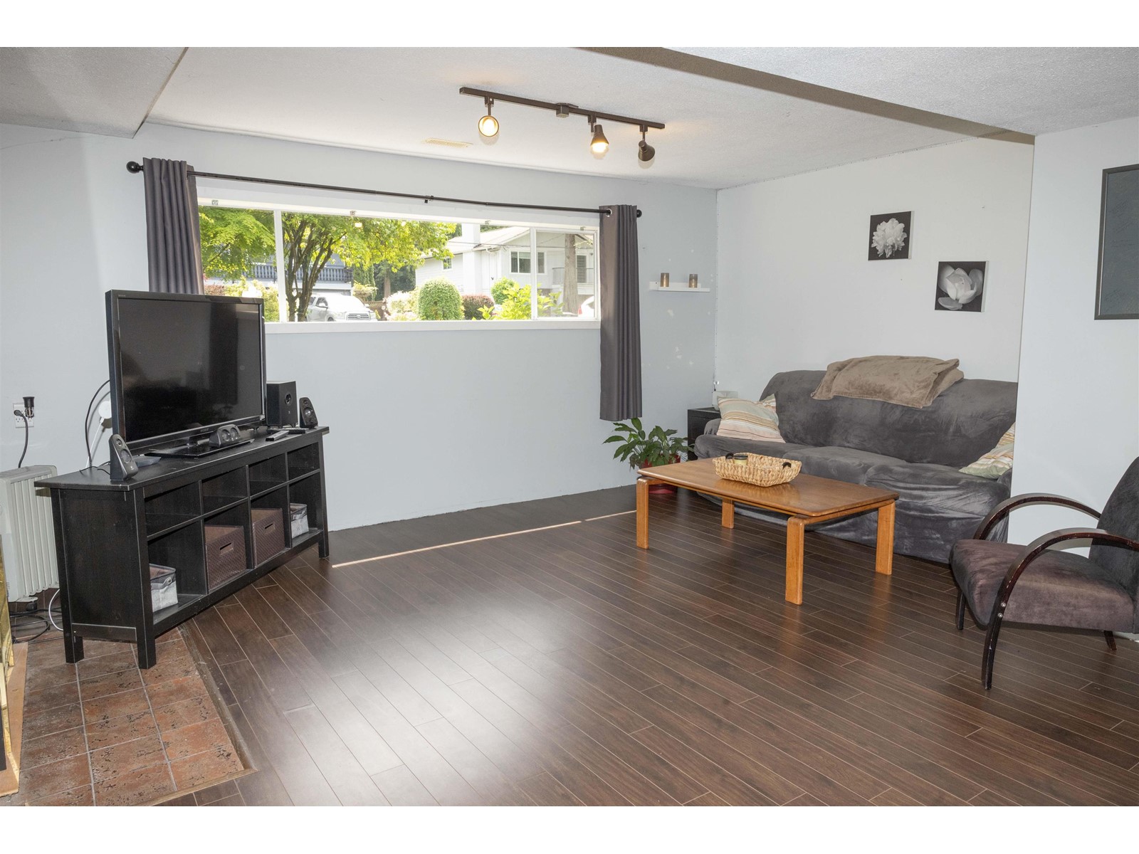 Photo 34 of 19649 41 A Avenue, Langley BC
