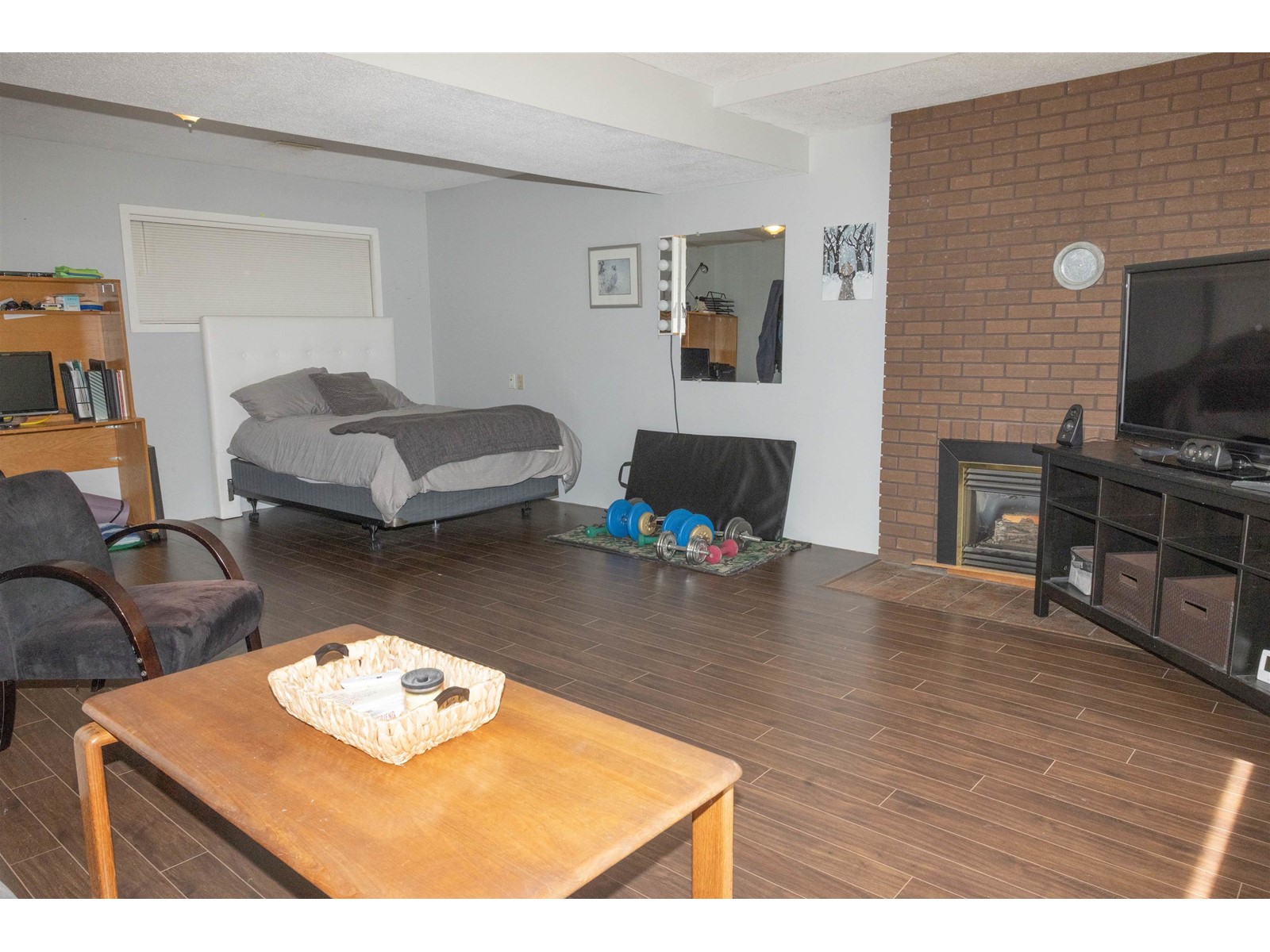 Photo 32 of 19649 41 A Avenue, Langley BC