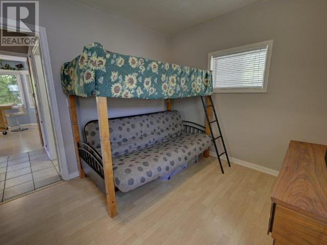 6476 KOOTENAY Street, Oliver
