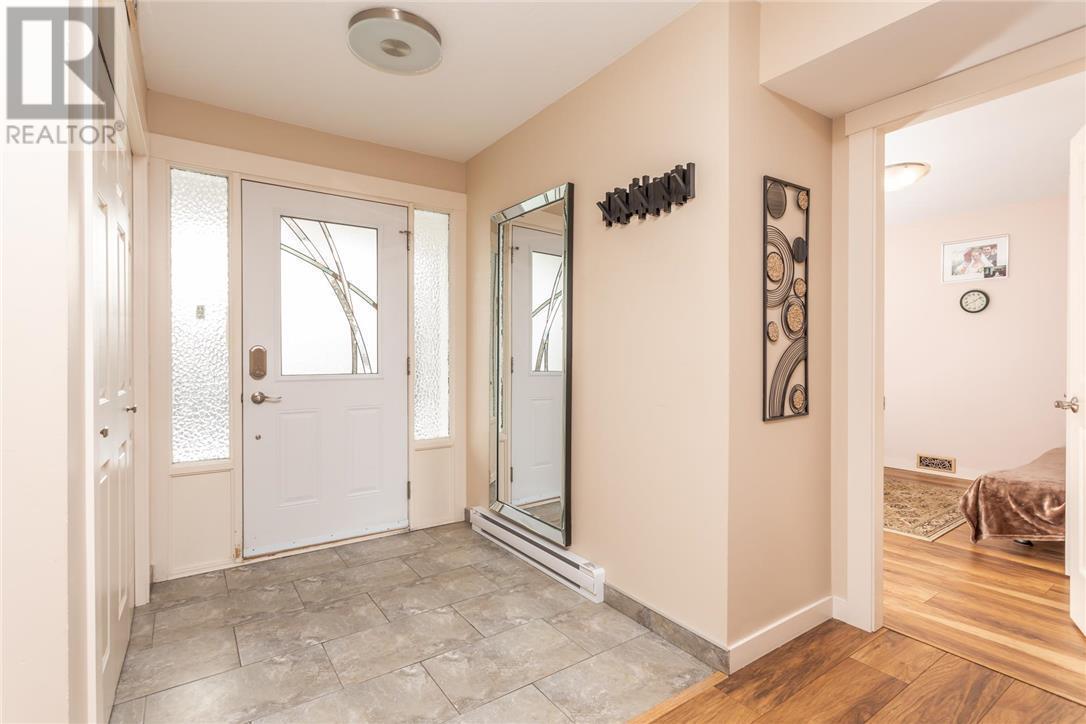 886 Stevenson Road - 17