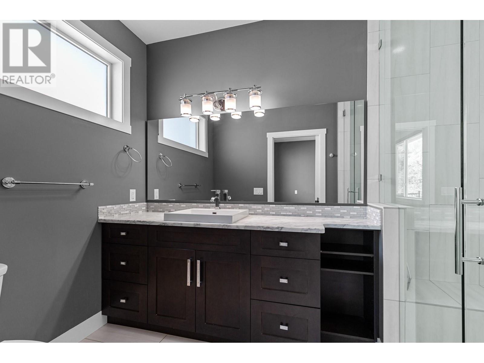  272 Upper Canyon Drive North, Kelowna