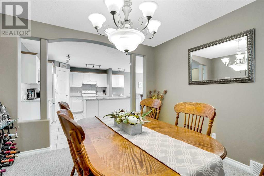 Single Family House for Sale in  Tuscany Meadows Common NW Tuscany Calgary 