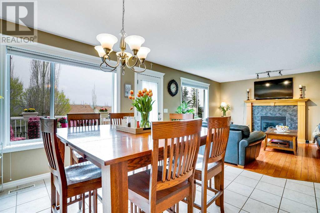 Single Family House for Sale in  Tuscany Meadows Common NW Tuscany Calgary 