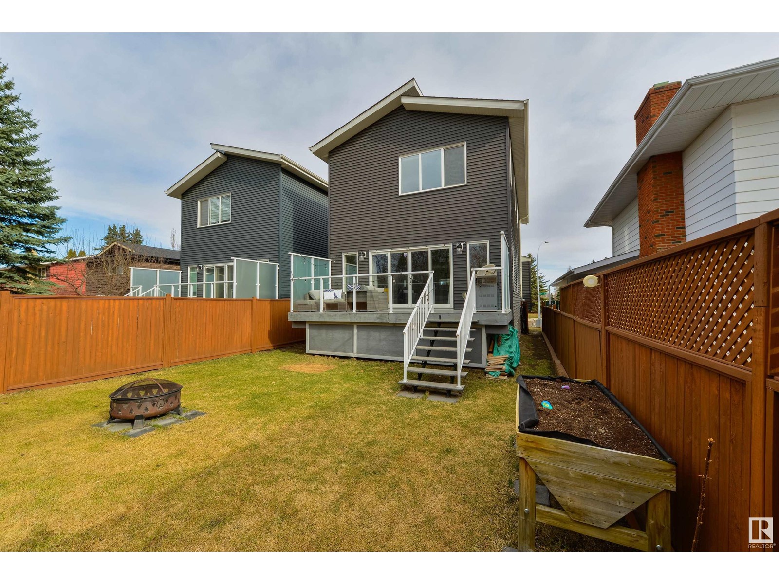 11511 24 AV NW, Edmonton