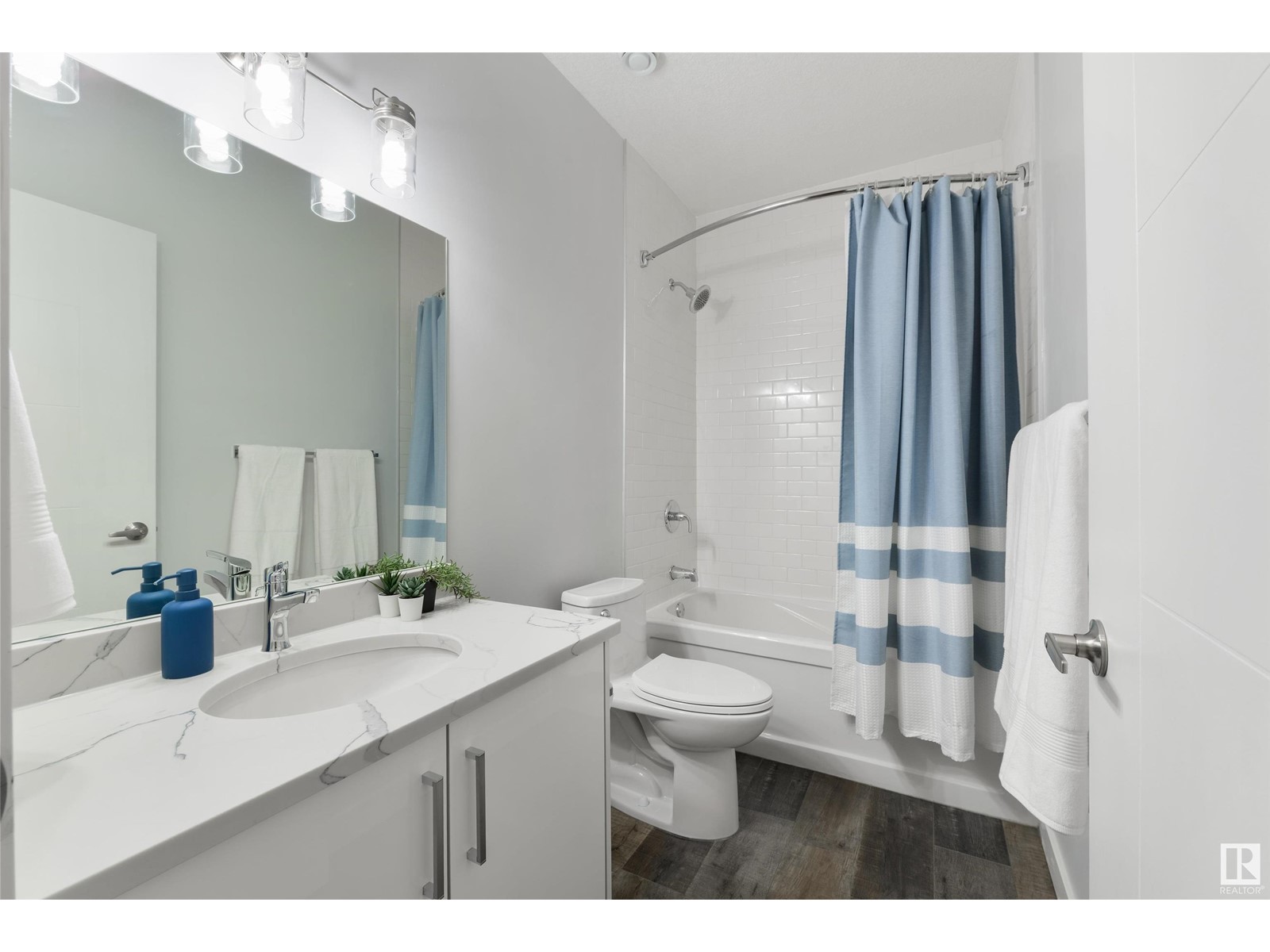 11511 24 AV NW, Edmonton