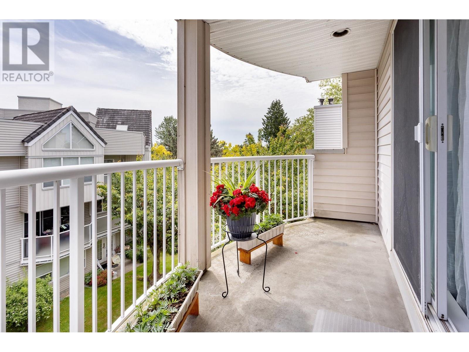 Photo 6 of 303 7700 Gilbert Road, Richmond BC