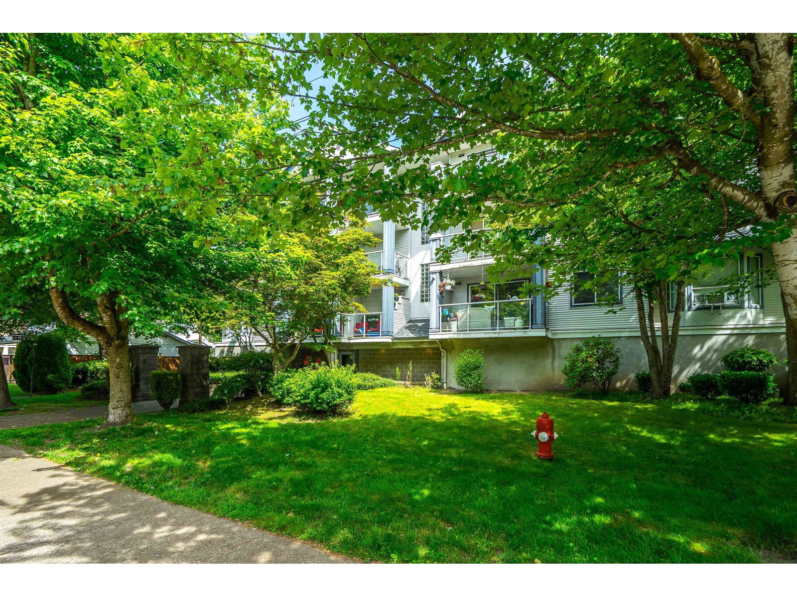 210 20177 54A AVENUE, Langley