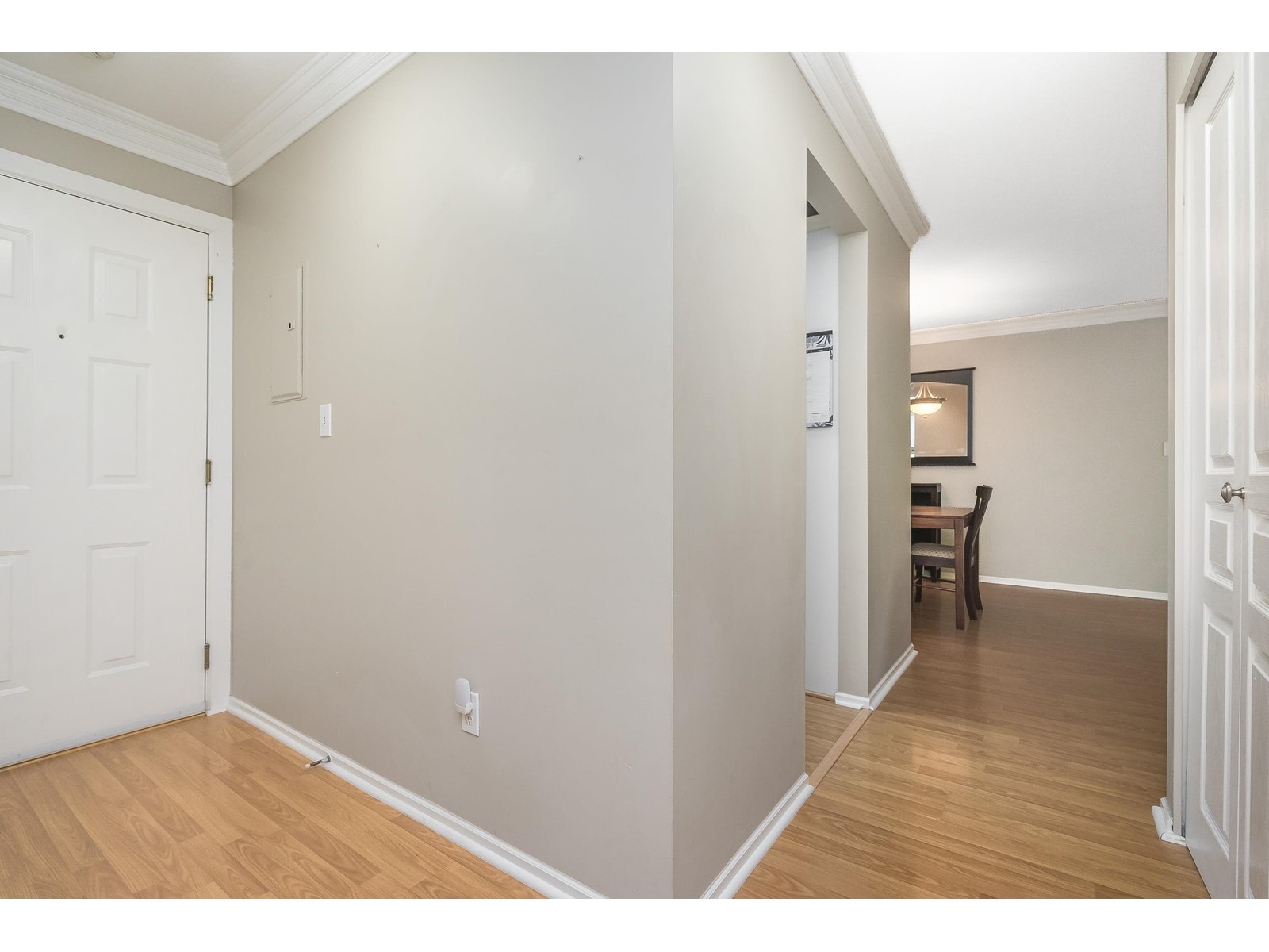 210 20177 54A AVENUE, Langley