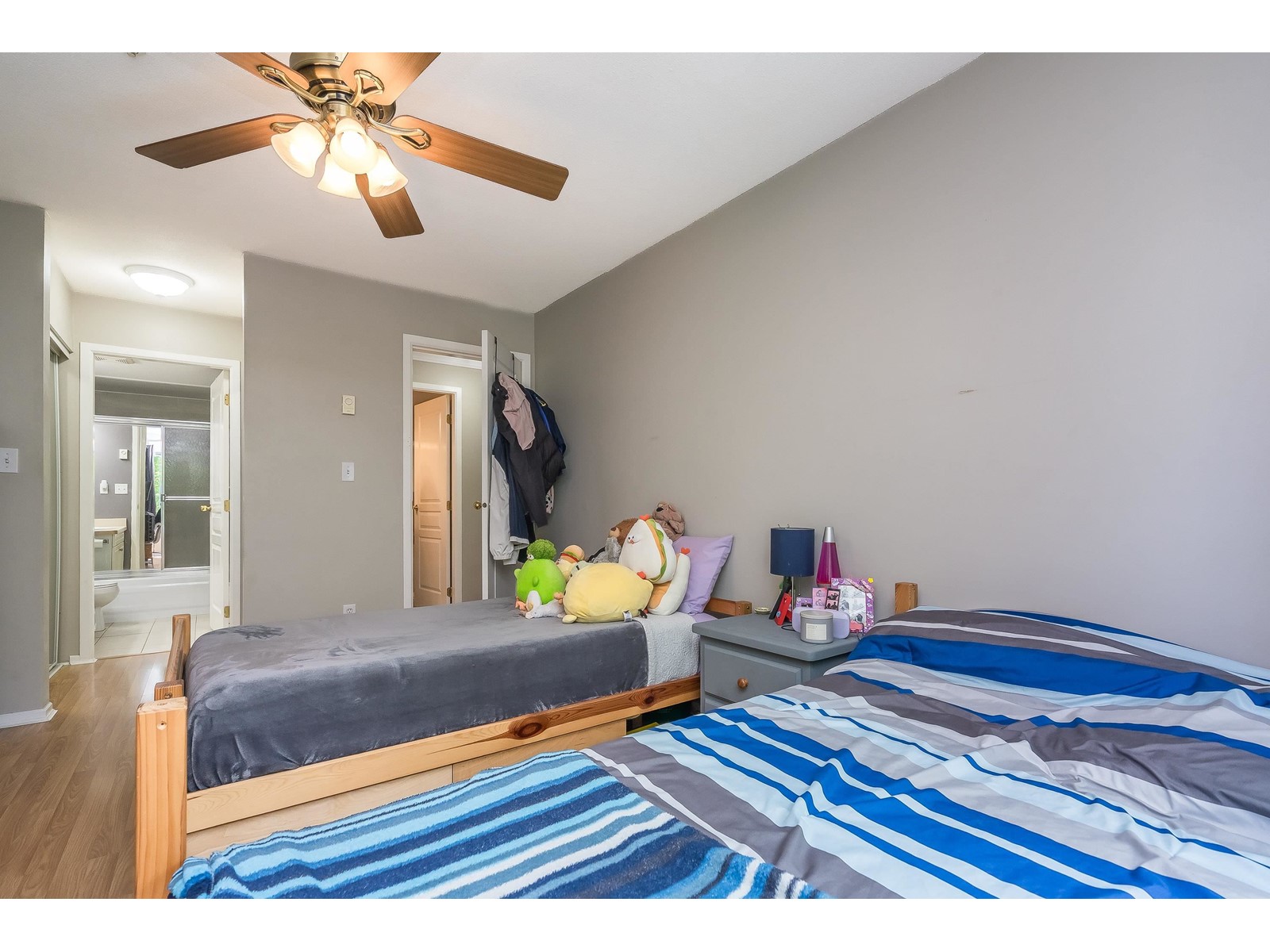 210 20177 54A AVENUE, Langley
