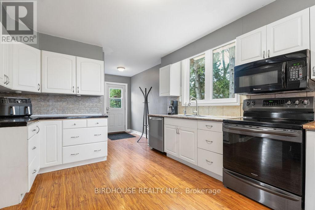 Photo 13 of 1393 Killarney Bay Road, Kawartha Lakes ON