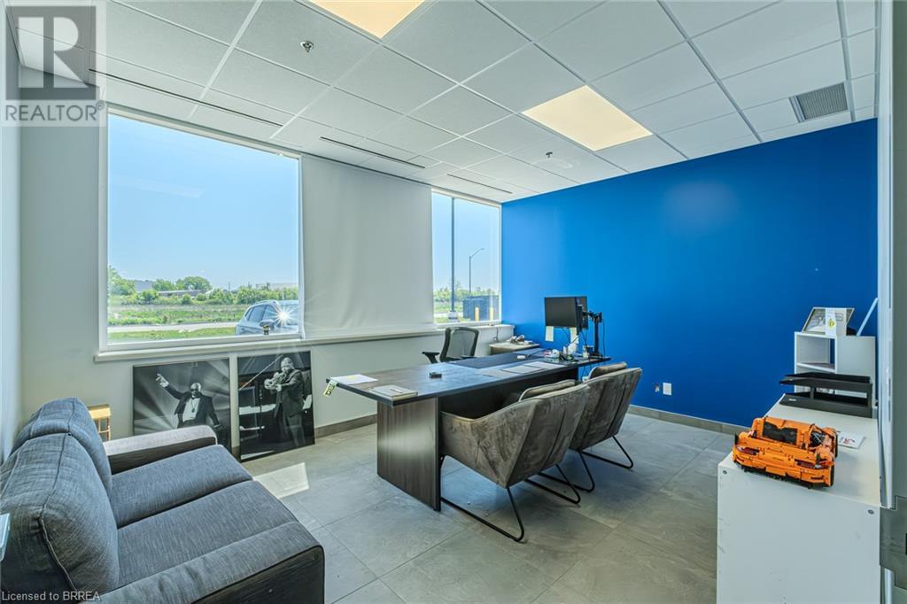 Photo 3 of 11 Ambitious Court Unit Bldg B 1, Hamilton ON