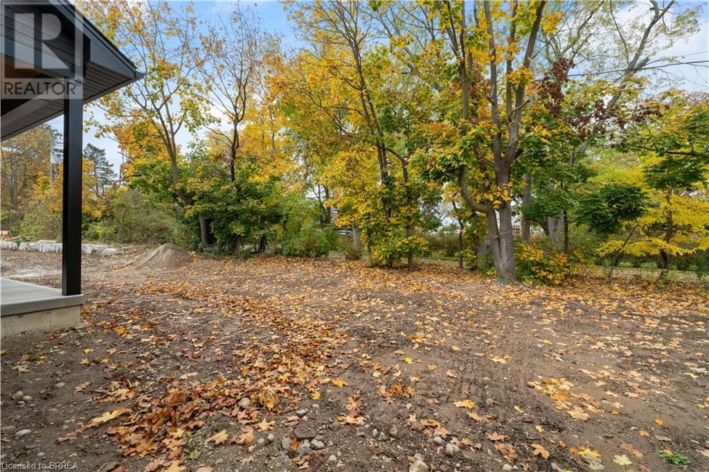 Photo 42 of 163 Parkside Drive, Brantford ON