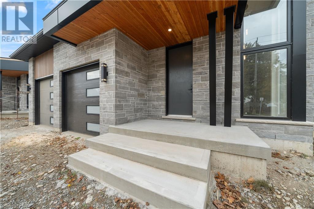 Photo 40 of 141 Parkside Drive, Brantford ON