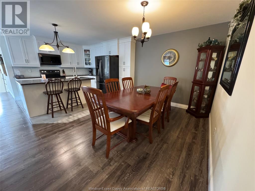 Photo 14 of 17 Woodland Street, Kingsville ON