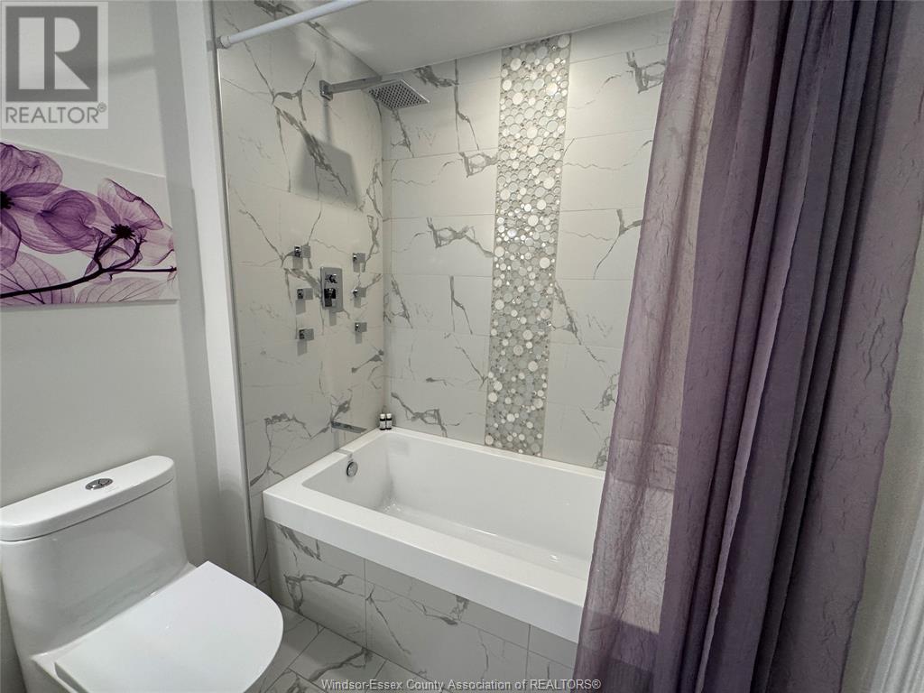 Photo 21 of 17 Woodland Street, Kingsville ON