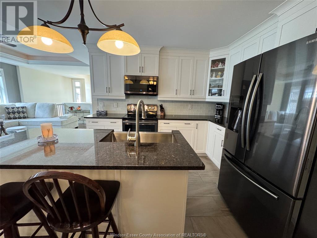 Photo 10 of 17 Woodland Street, Kingsville ON