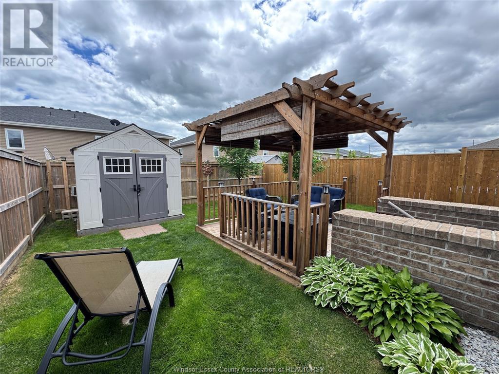 Photo 32 of 17 Woodland Street, Kingsville ON