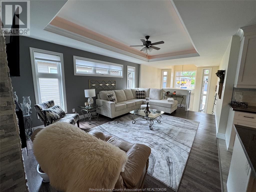 Photo 4 of 17 Woodland Street, Kingsville ON
