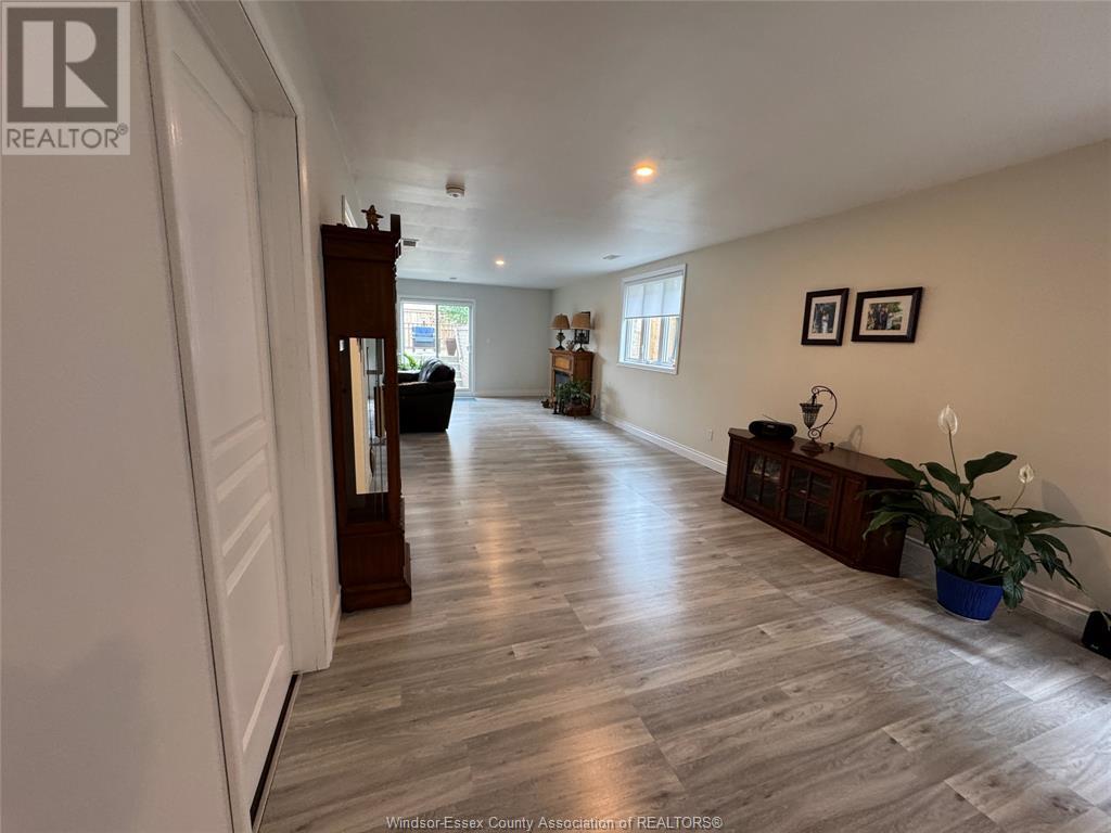 Photo 29 of 17 Woodland Street, Kingsville ON